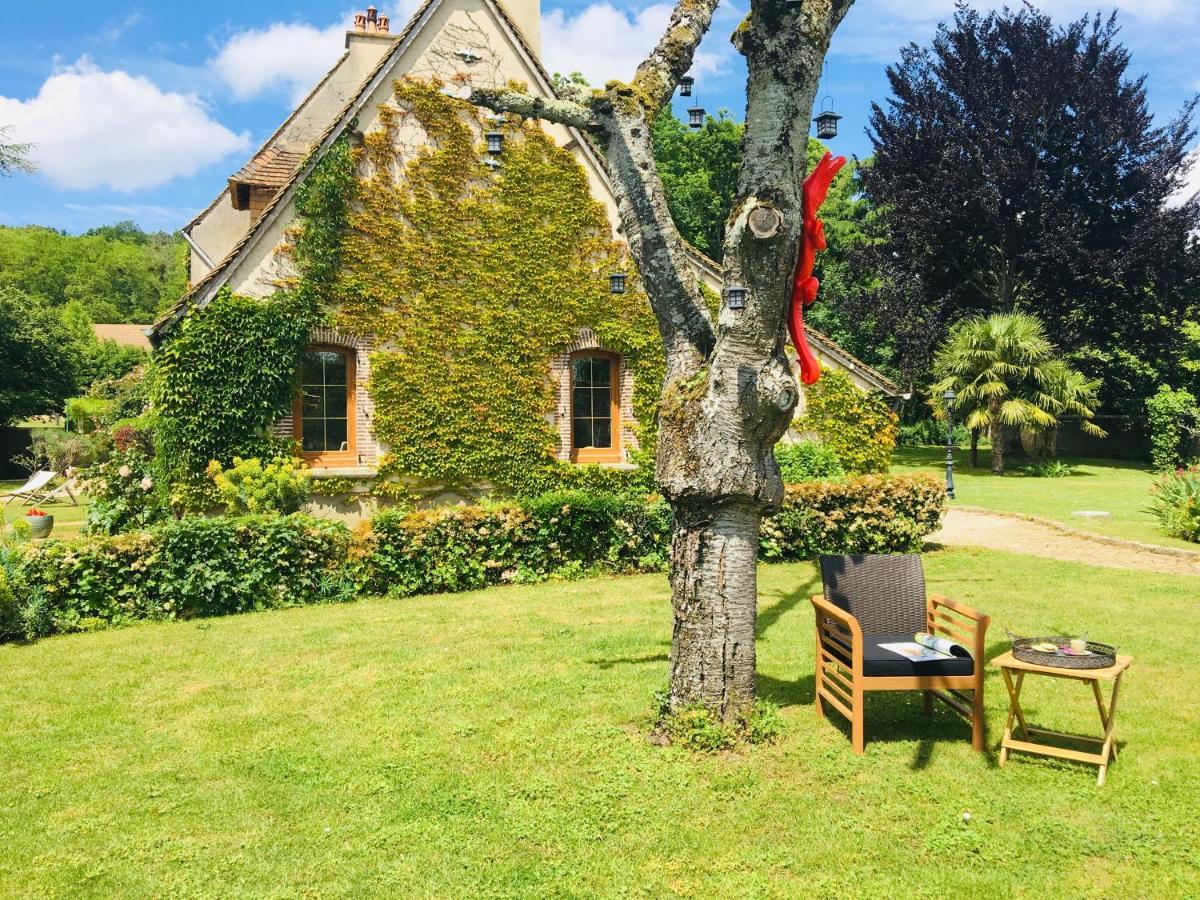 Hotel L'Orée du Mans Sillé-le-Philippe Exterior foto